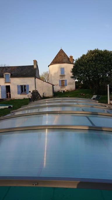 Tour De Bablou - Insolite Allouis Luaran gambar